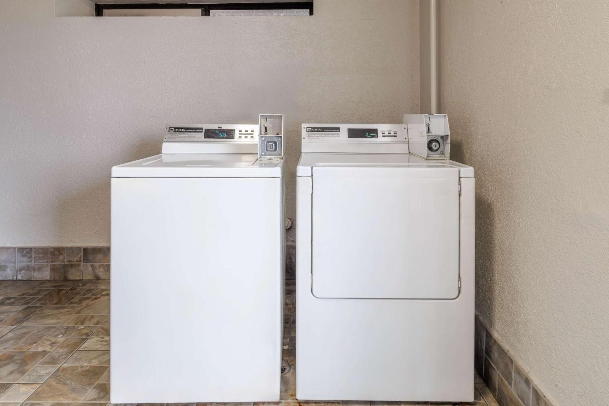 Motel 6-Brenham, Tx Εξωτερικό φωτογραφία